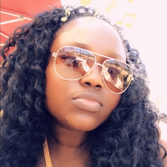 Meet your Posher, Diana - Picture 5 of 8